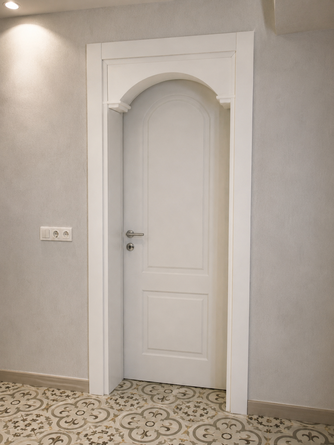 Beyaz Kemerli İki Panelli İç Kapı